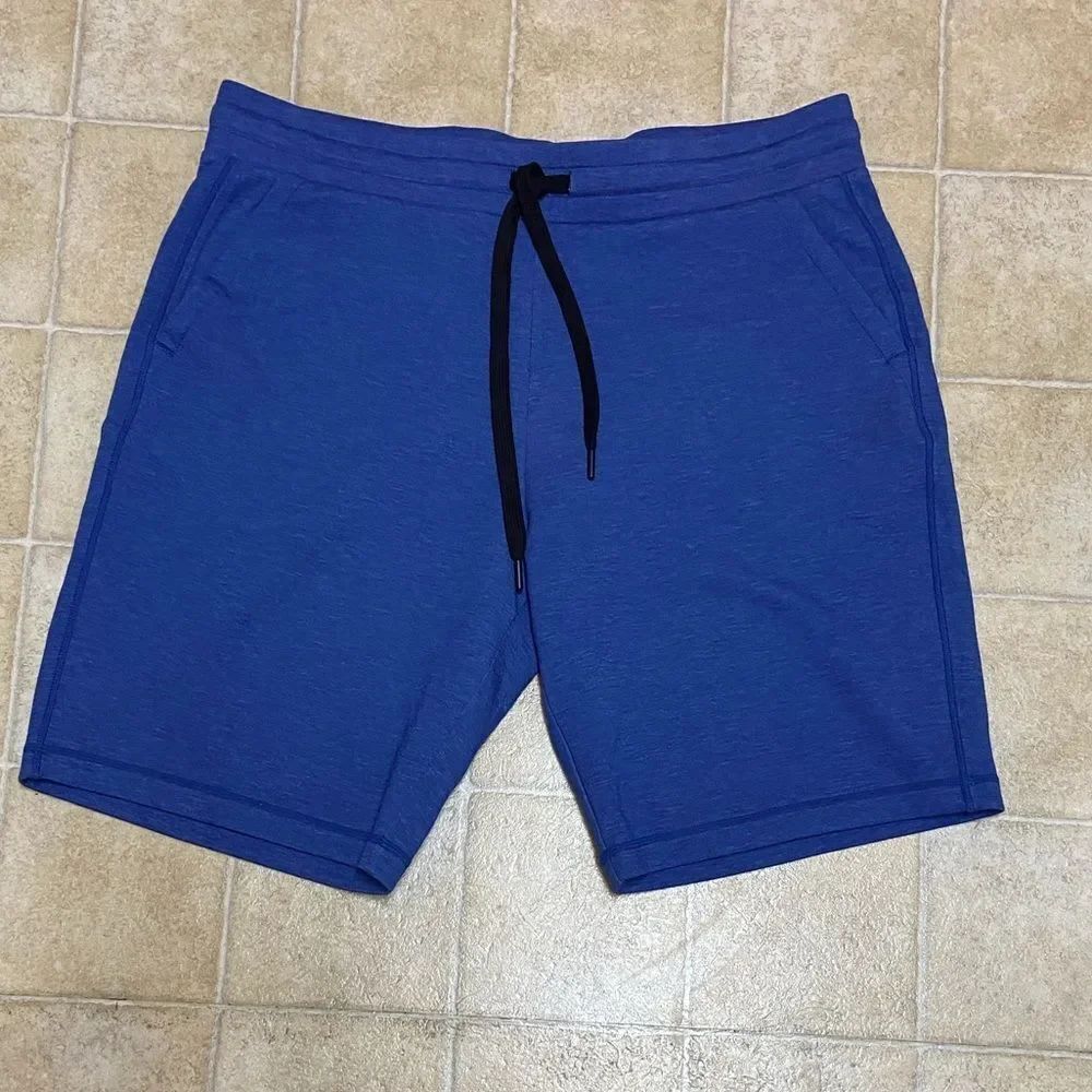 32 COOL Men's Blue Athletic Shorts Size L